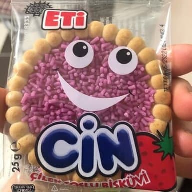 Cin Çilek Soslu Bisküvi