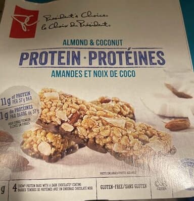 Protein almond & coconut coated granola bars
