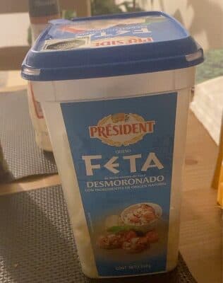 Feta desmoronado