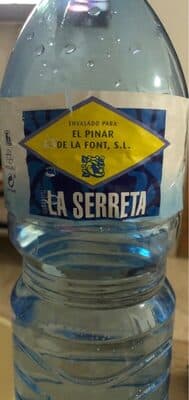 Agua mineral natural