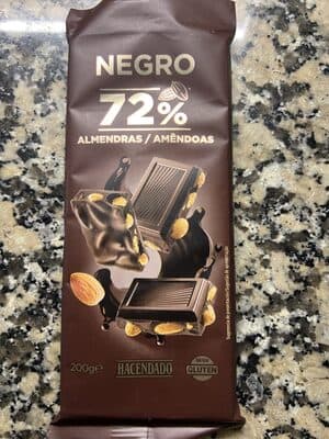 Black chocolate 72% with almonds