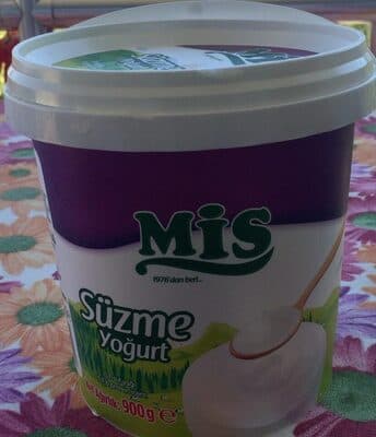 Suzme yogurt