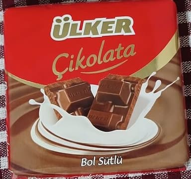 Ülker Bol Sütlü Kare Çikolata