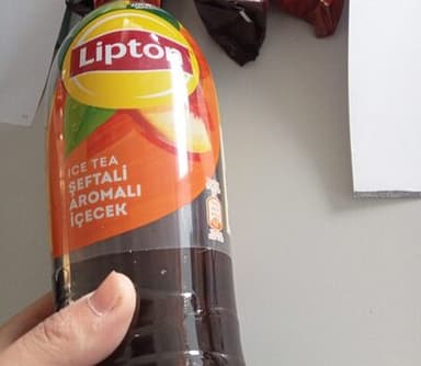 Lipton şeftali aromalı içecek