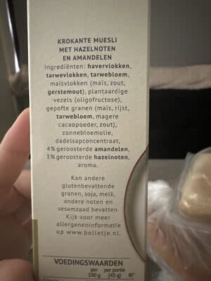 Krokante muesli met hazelnoten en amandelen