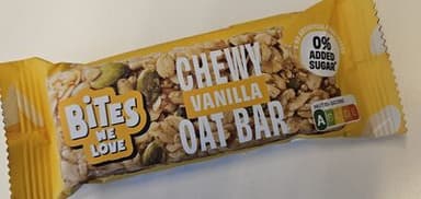 Chewy vanilla oat bar