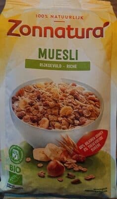 Muesli aux fruits et noix