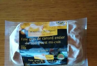 Foie gras de canard entier mi cuit au poivre