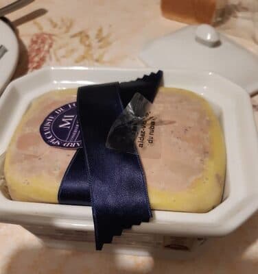 Foie gras de canard entier du Périgord truffe mi cuit