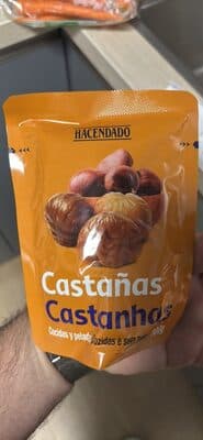 Castañas cocidas y peladas