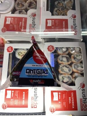 Onigiri ton balıklı
