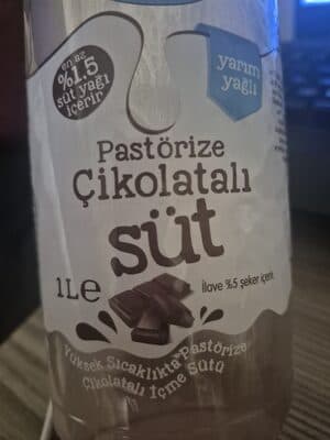 Dost Yarım Yağlı Pastörize Çikolatalı Süt 1L