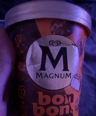 bon bon Salted Caramel & Almond
